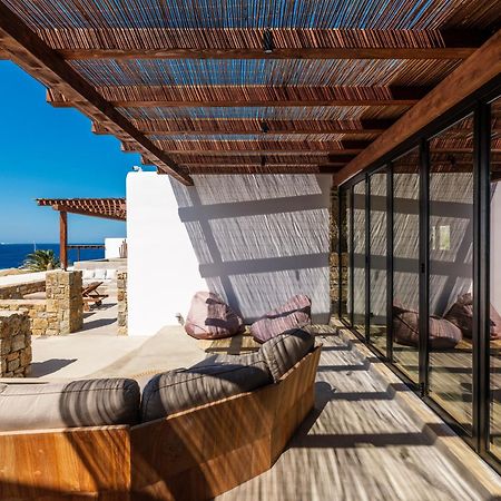 פלאטיס יאלוס Trinity Mykonos - Beachfront Villa מראה חיצוני תמונה